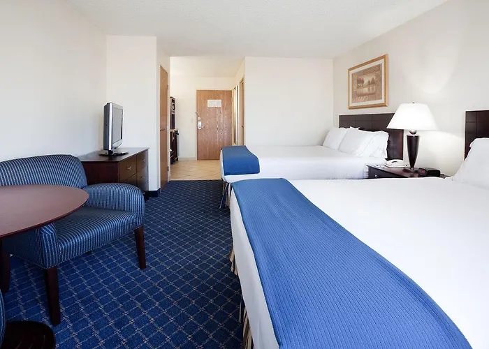 Hotel Express & By Ihg 3*