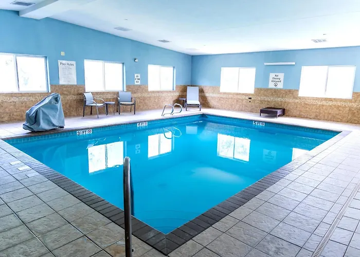 Hotel Express & By Ihg 3*