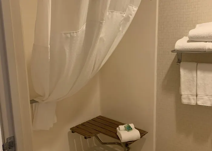 Express & By Ihg Hotel Torrington