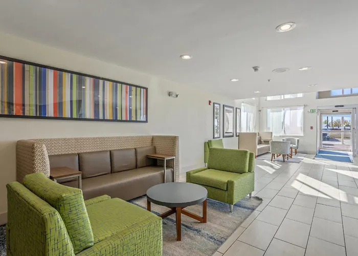 Express & By Ihg Hotel Torrington