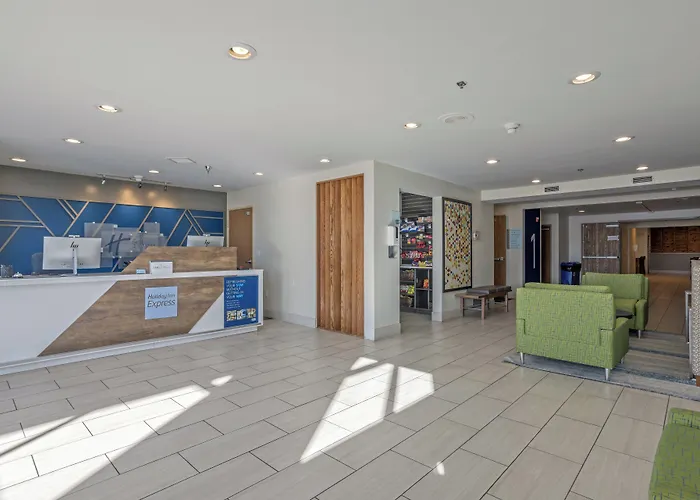 Express & By Ihg Torrington