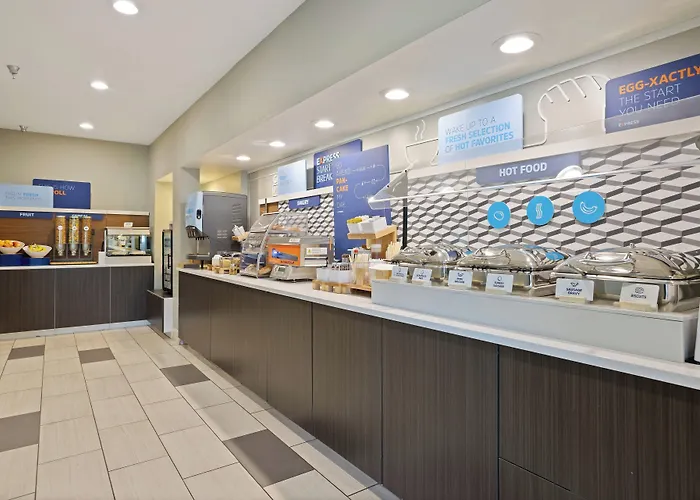 Hotel Express & By Ihg Torrington