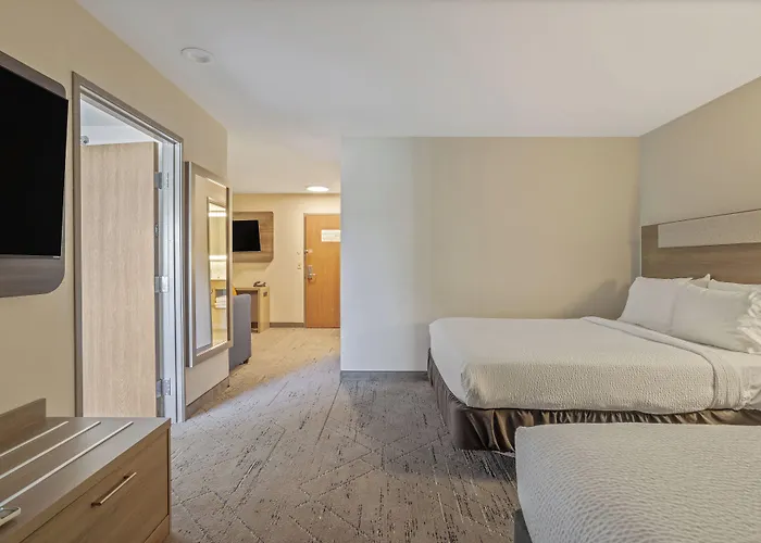 Hotel Express & By Ihg